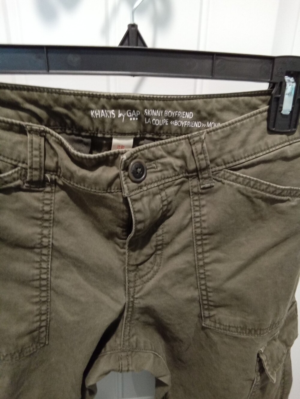Khaki's by GAP size 2 (Waist Measure 15") Skinny Boyfriend Green Cargo Pants - Picture 4 of 10